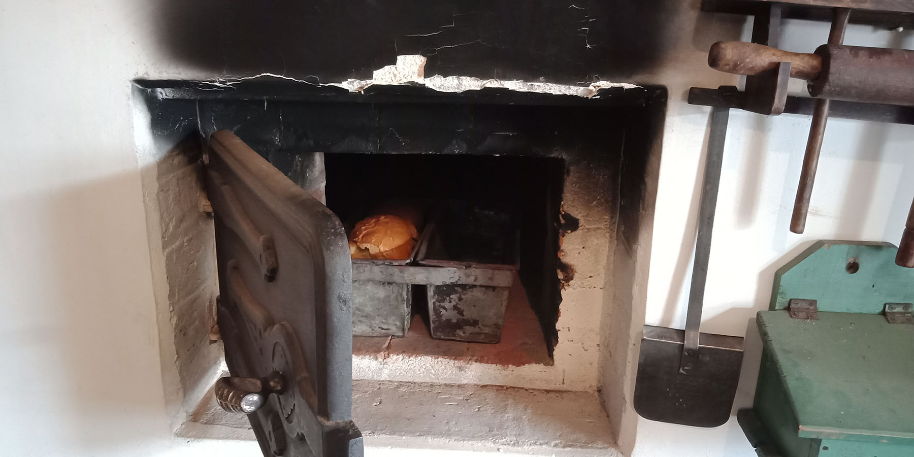 Kitchen bread oven THS