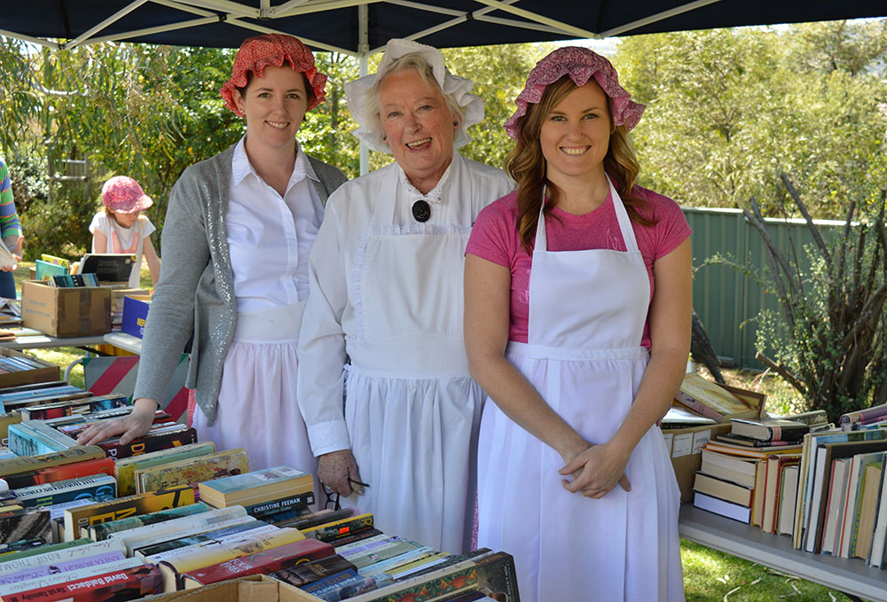 Volunteers at Book Stall Calala Cottage Spring Fair 2017 THS