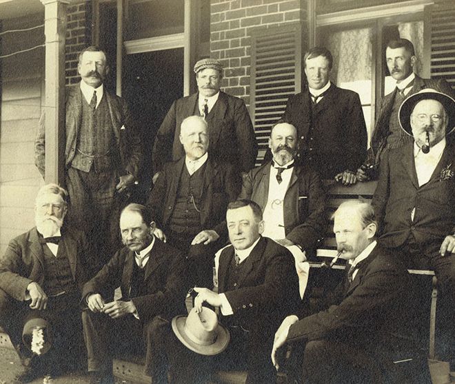 1906 Closer Settlement Meeting on verandah of Calala House, Tamworth NSW