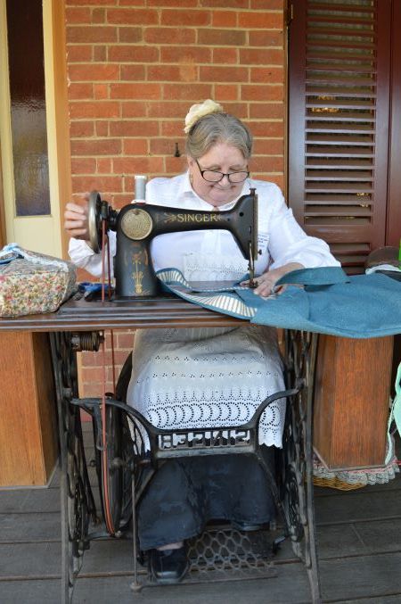 Calala Cottage Museum Spring Fair craft demonstration Singer sewing machine